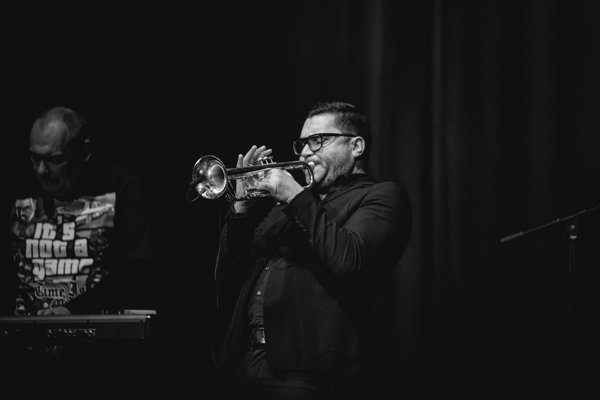 Siggi Fassl & Blues-Infusion Blues Crossover