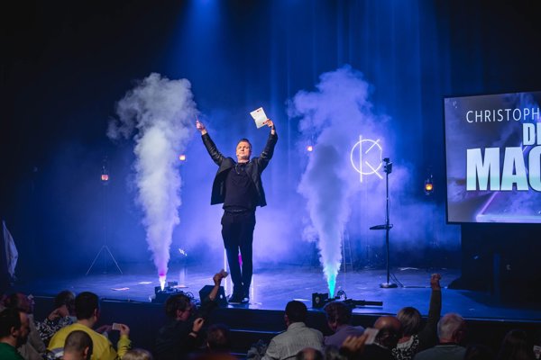 Christopher Köhler - DER MAGIER Realität oder Illusion?