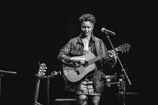 Yinet Rojas – Latin Trés Urlaubsträume und Lebensfreude