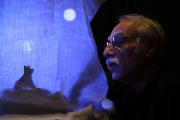 Theater Trittbrettl präsentiert das Figurentheater: "Von der Prinzessin die sich um alles in der Welt den Mond wünschte" 