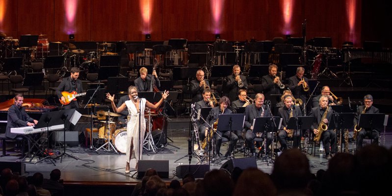 Lungau Big Band feat. CHANDA RULE  Sapphire Dreams