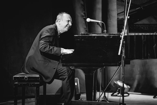 MoZuluArt feat. Ambassade Streichquartett An African Christmas 