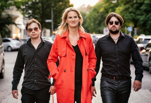 Lucy Van Kuhl & Die Es-Chord-Band  Auf den zweiten Blick