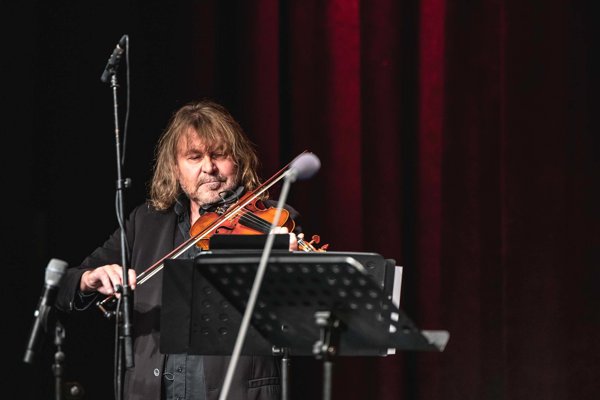 Alois Mühlbacher & Spring String Quartet Counter & Strings