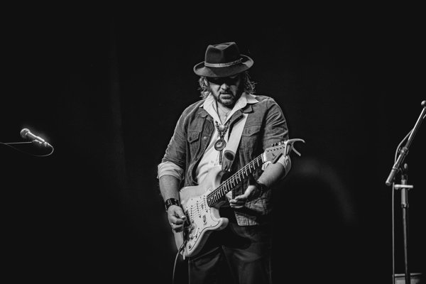 MEENA CRYLE & CHRIS FILLMORE BAND  von Soul bis Rock`n´Roll