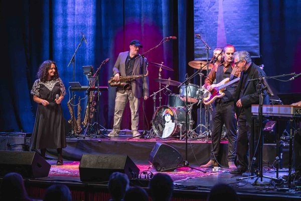 John Lennon Tribute feat. Johannes Silberschneider & Meena Cryle