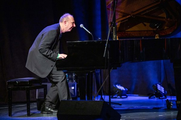 MoZuluArt feat. Ambassade Streichquartett An African Christmas 