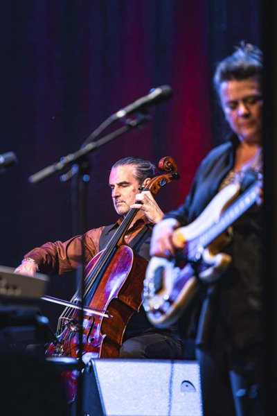 John Lennon Tribute feat. Johannes Silberschneider & Meena Cryle