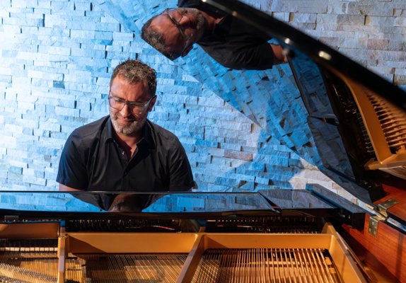 "Sir" Oliver Mally & Peter Schneider feat. Martin Gasselsberger Folkblues Adventures