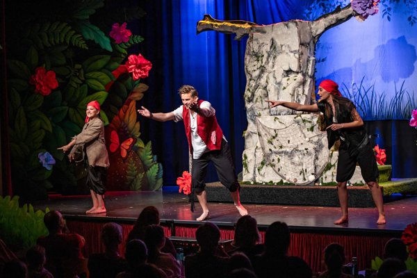 Peter Pan - Fliege deinen Traum! Gugg Eigenproduktion - ein Musiktheater von Kindern, für Kinder