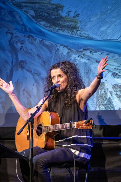 BLUATSCHINK-DO YOU SPEAK DEITSCH? Heiter-Witzig-Luschtiges im Lechtaler Dialekt