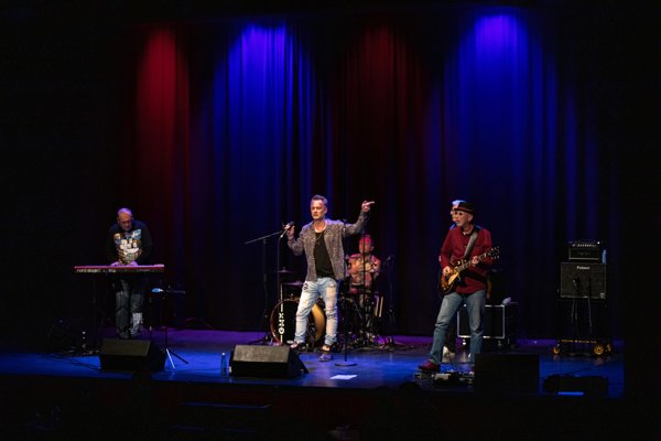 Siggi Fassl & Blues-Infusion Blues Crossover