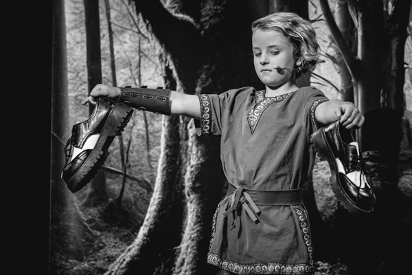 Robin Hood - Eine Heldinnengeschichte Gugg Eigenproduktion - ein Musiktheater von Kindern, für Kinder