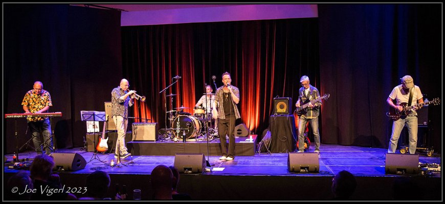 BLUES CROSSOVER Raphael Wressnig Soul Gift Band & The Blues Infusion