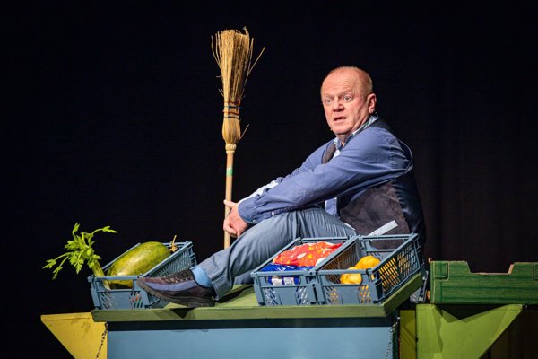 EDI JÄGER - MONSIEUR IBRAHIM von Éric-Emmanuel Schmitt