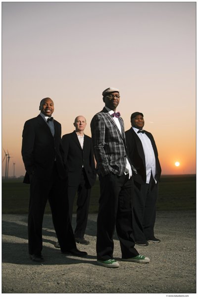 MoZuluArt feat. Ambassade Streichquartett An African Christmas 