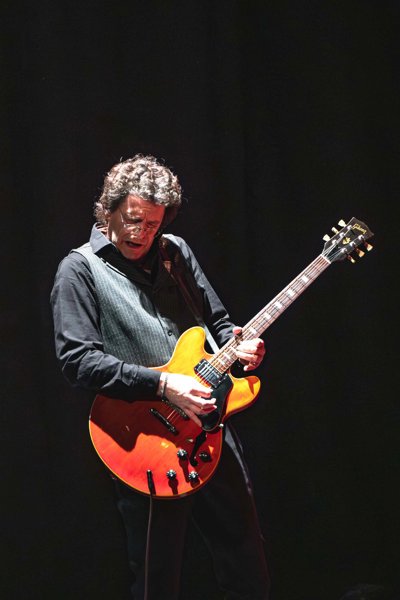 John Lennon Tribute feat. Johannes Silberschneider & Meena Cryle