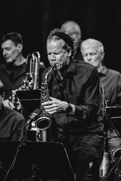 Lungau Big Band feat. CHANDA RULE  Sapphire Dreams